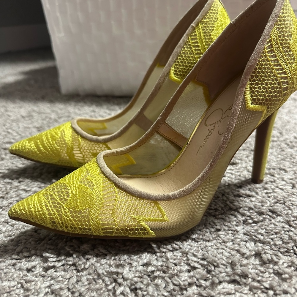 Jessica Simpson Size Yellow Lace Pointed Toe Heels